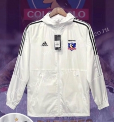 2022-2023 Colo-Colo White Thailand Soccer Trench Coats With Hat-1836