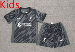 2024-2025 Liverpool Goalkeeper Black&Gray Kids/Youth Soccer Uniform-2353